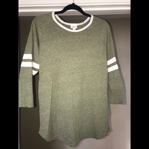 Lularoe 3/4 length sleeve top, size large